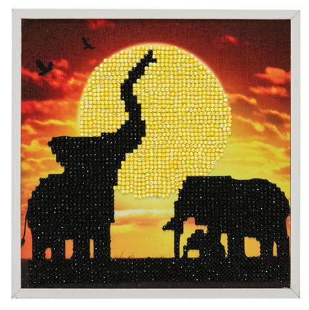 Elefantenfamilie im Sonnenuntergang